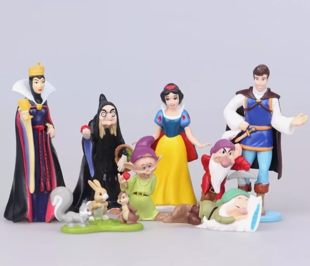 Kit Miniatura - Branca de Neve, Principe, Anões, Rainha, Feiticeira e animais 8 pç